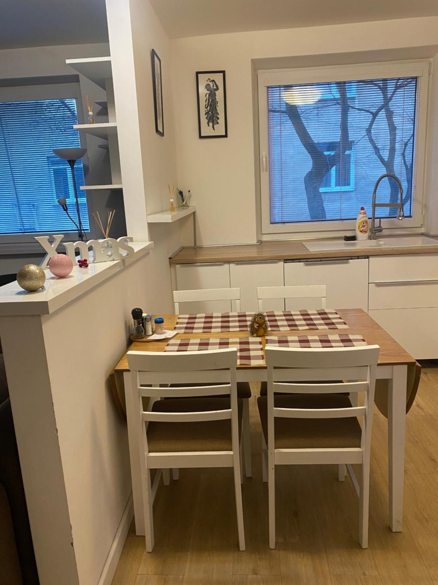 Family Apartman V Centre Mesta Bratislavaアパートメント エクステリア 写真