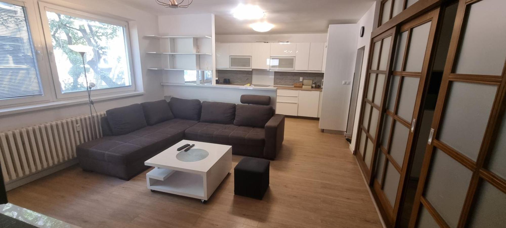 Family Apartman V Centre Mesta Bratislavaアパートメント エクステリア 写真